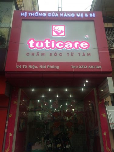 Biển quảng cáo cửa hàng Mẹ và Bé