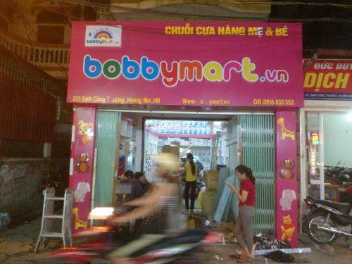 bien quang cao cưa hang mẹ và bé hn