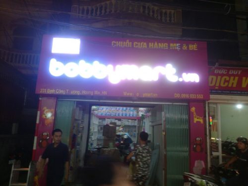 bien quang cao cưa hang mẹ và bé rẻ