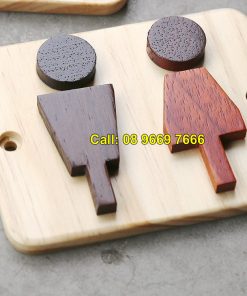 Biển chỉ dẫn WC gỗ đẹp
