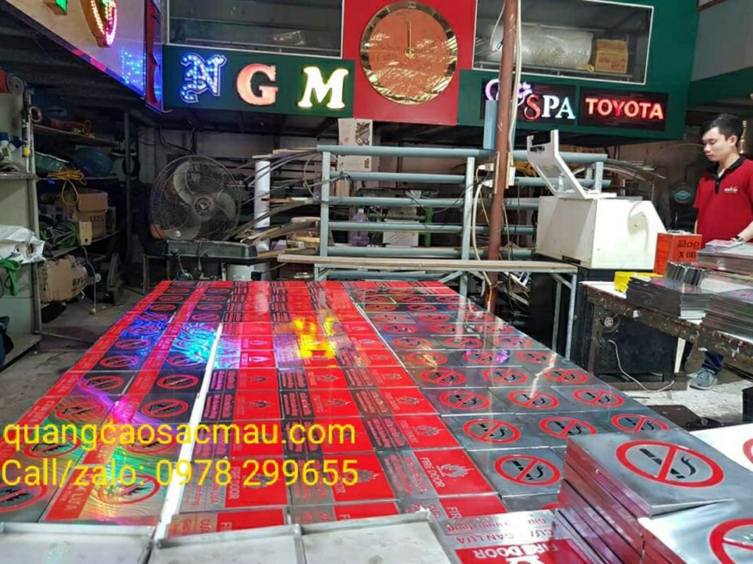 Quảng Cáo Sắc Màu