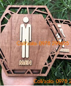 Biển chỉ dẫn toilet gỗ