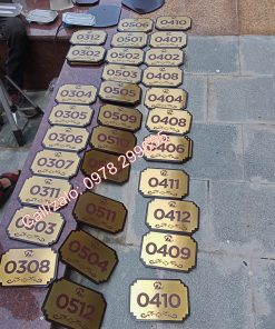 Biển số phòng inox ăn mòn