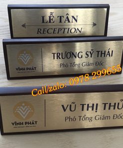 biển chức danh mẫu mới - năng động trẻ trung