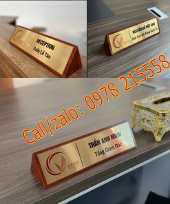 Biển chức danh để mẫu mới