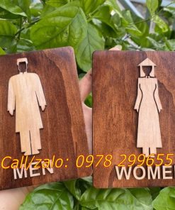 Biển nhà vệ sinh wc bằng gỗ