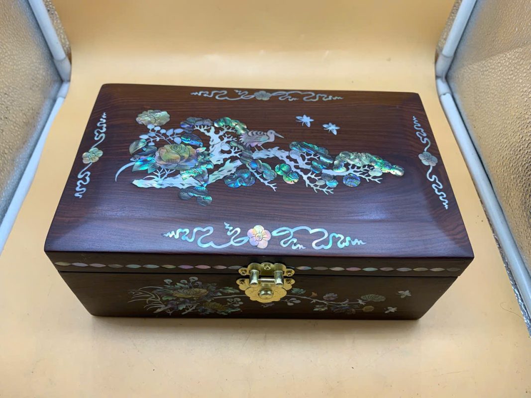 Quảng Cáo Sắc Màu