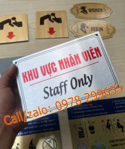 Biển khu vực nhân viên staff only