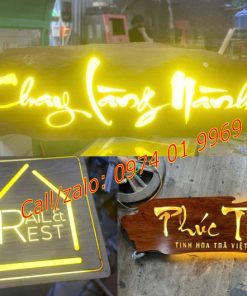 Bảng hiệu gỗ phát sáng đẹp