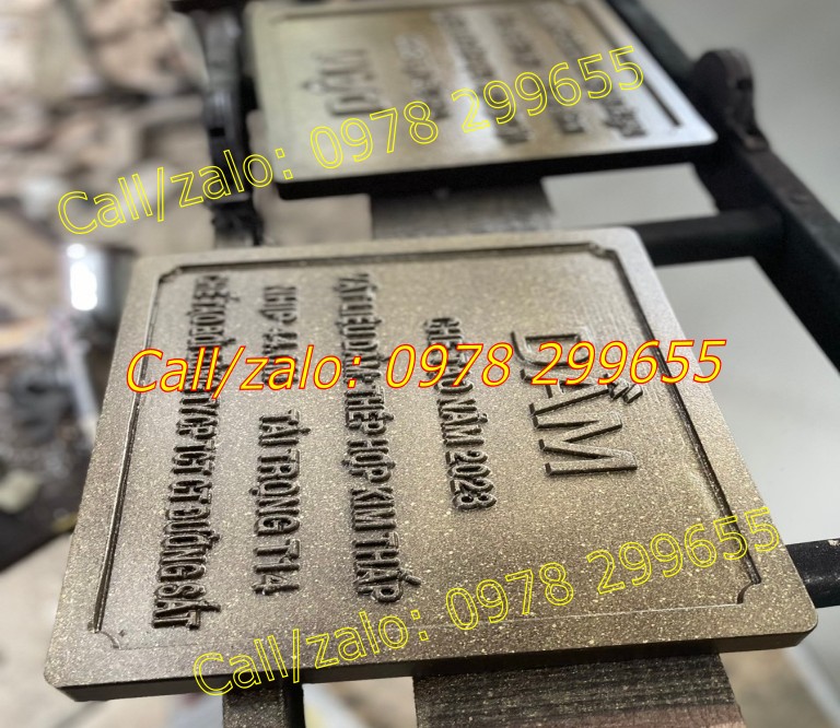 Biển đúc tên cầu dầm đẹp rẻ
