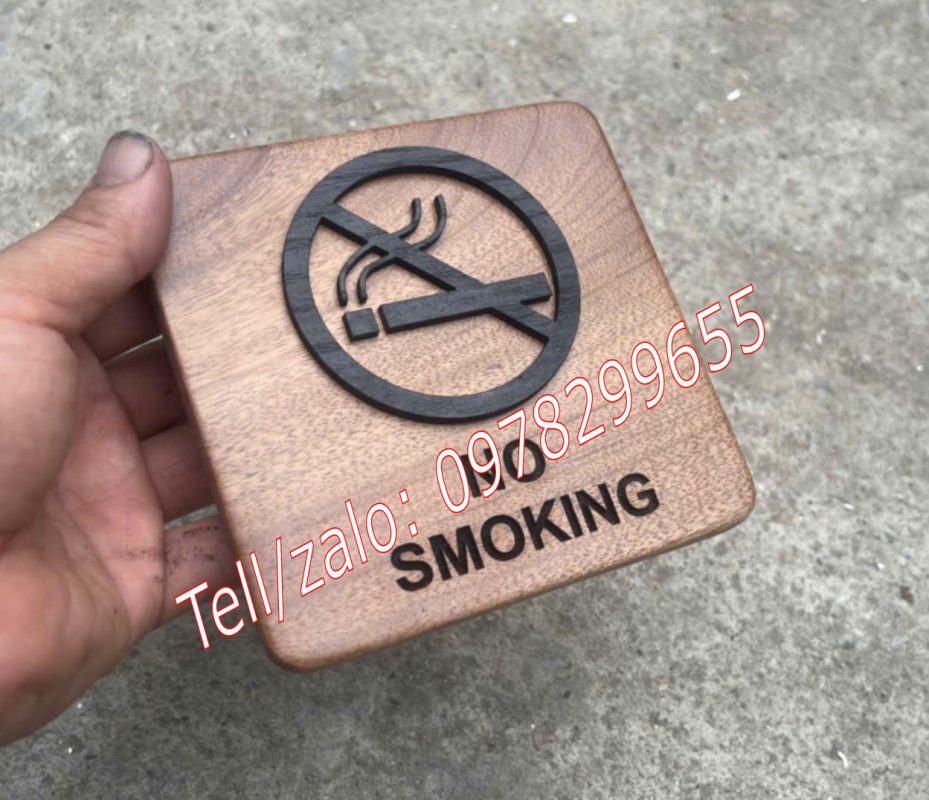 Biển không hút thuốc bằng gỗ nổi bật