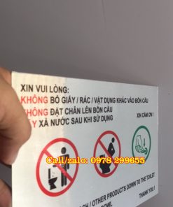Mẫu biển hướng dẫn trong nhà vệ sinh giá rẻ
