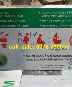 Mẫu biển hướng dẫn trong nhà vệ sinh giá rẻ .