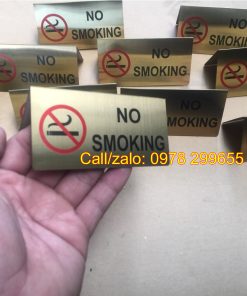 No smoking chữ A để bàn