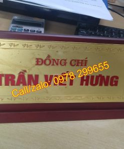 Biển chức danh gỗ đặt bàn 2021
