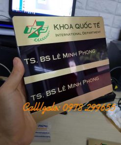 Biển tên phòng khám đẹp, thay đổi nội dung