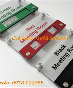 Biển tên phòng trượt thay đổi nội dung