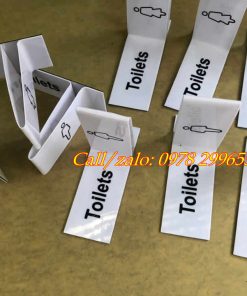 Biển chỉ dẫn toilet độc lạ
