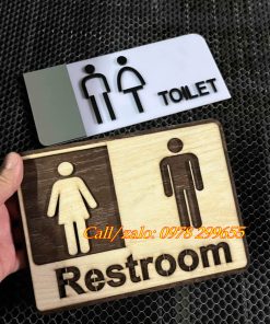 Biển nhà vệ sinh bằng gỗ