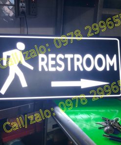Biển restroom có đèn phát sáng đẹp