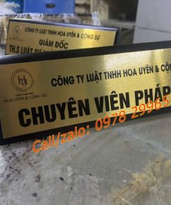 Biển chức danh luật sư hiện đại