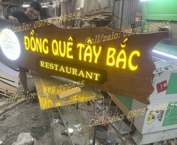 Biển gỗ đẹp có đèn led cho nhà hàng homestay villa đẹp
