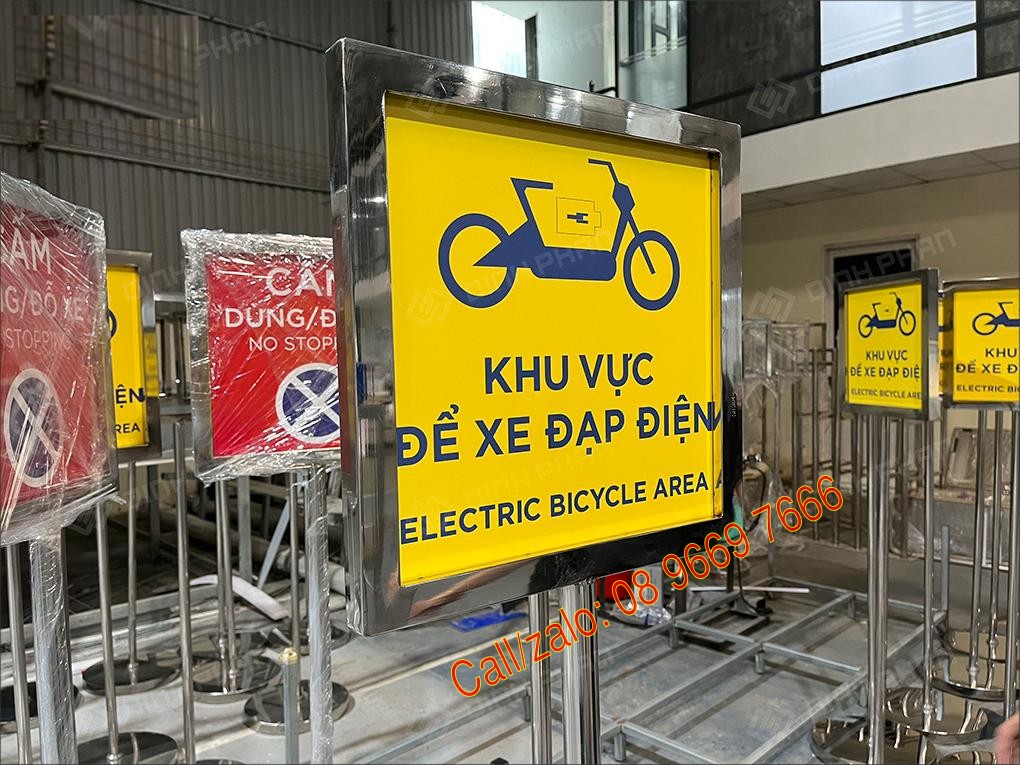 biển khu vực đỗ xe, cấm đỗ xe